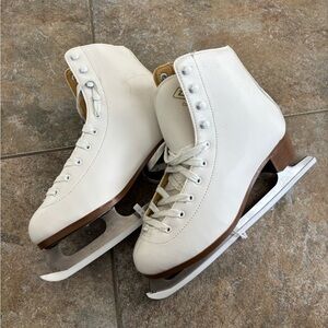Classic White Women's Ice Skates